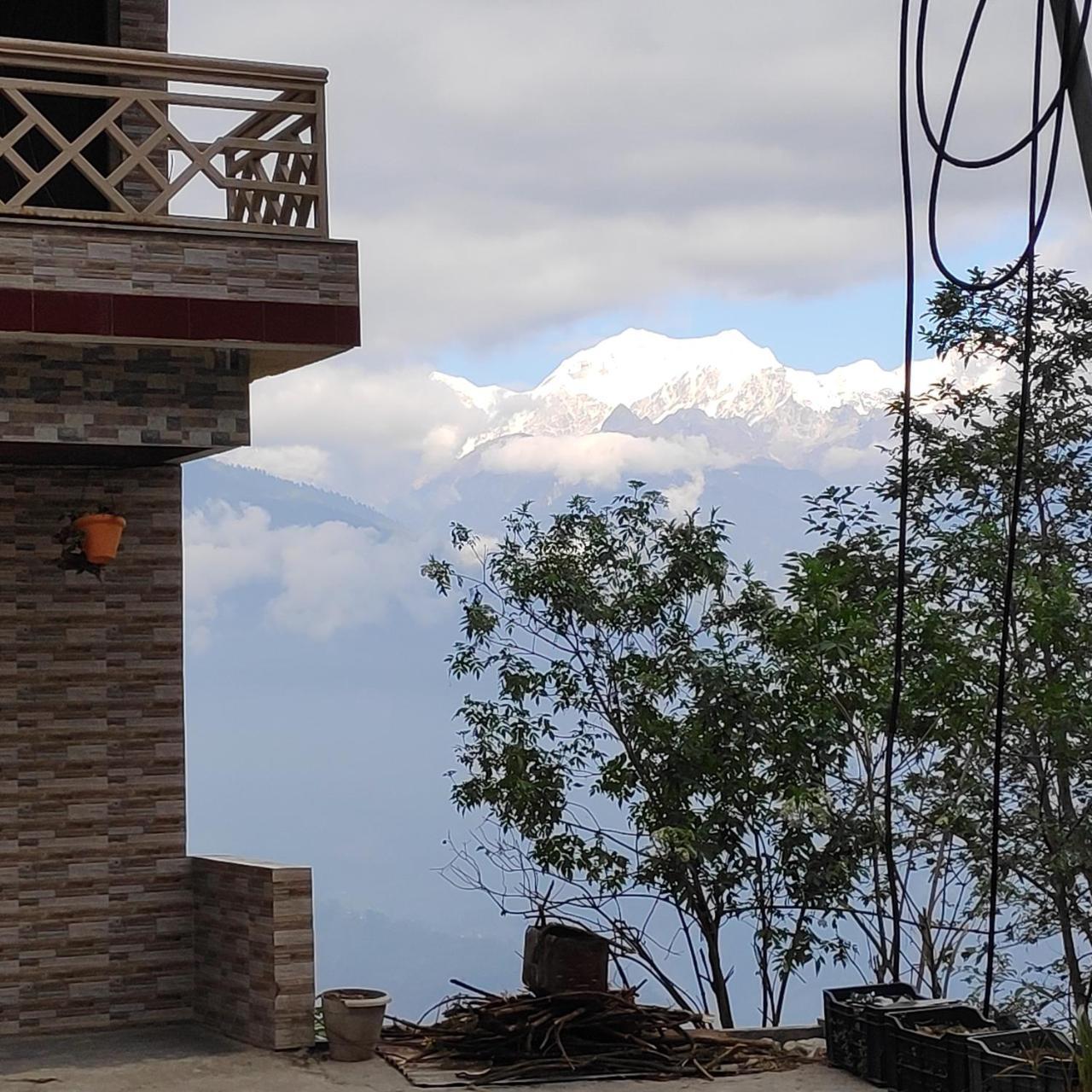 The Ace Pine Valley Hotel Pelling Exterior photo